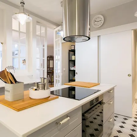 Chiado Deluxe Gem 4bdr Amazing