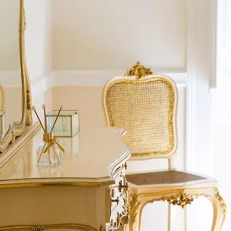 Апартаменти Chiado Deluxe Gem 4bdr Amazing Лісабон