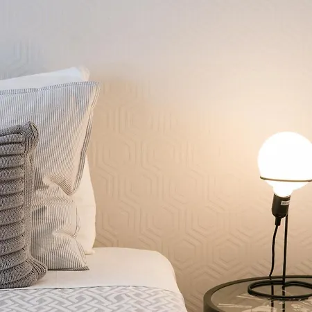 Chiado Deluxe Gem 4bdr Amazing דירה *