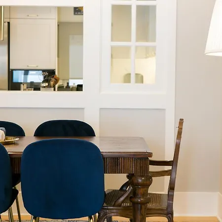 Chiado Deluxe Gem 4bdr Amazing *