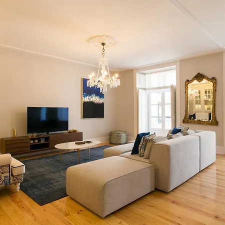 Chiado Deluxe Gem 4bdr Amazing Lägenhet