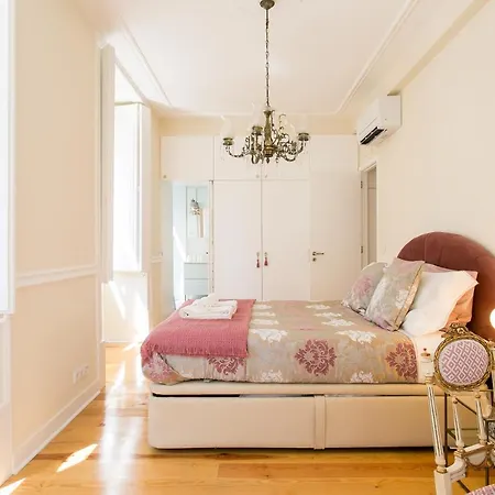 דירה Chiado Deluxe Gem 4bdr Amazing ליסבון