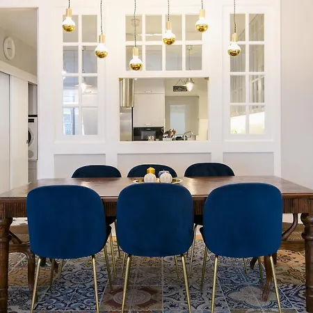 Chiado Deluxe Gem 4bdr Amazing דירה ליסבון