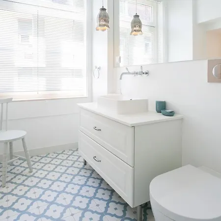 Chiado Deluxe Gem 4bdr Amazing דירה *